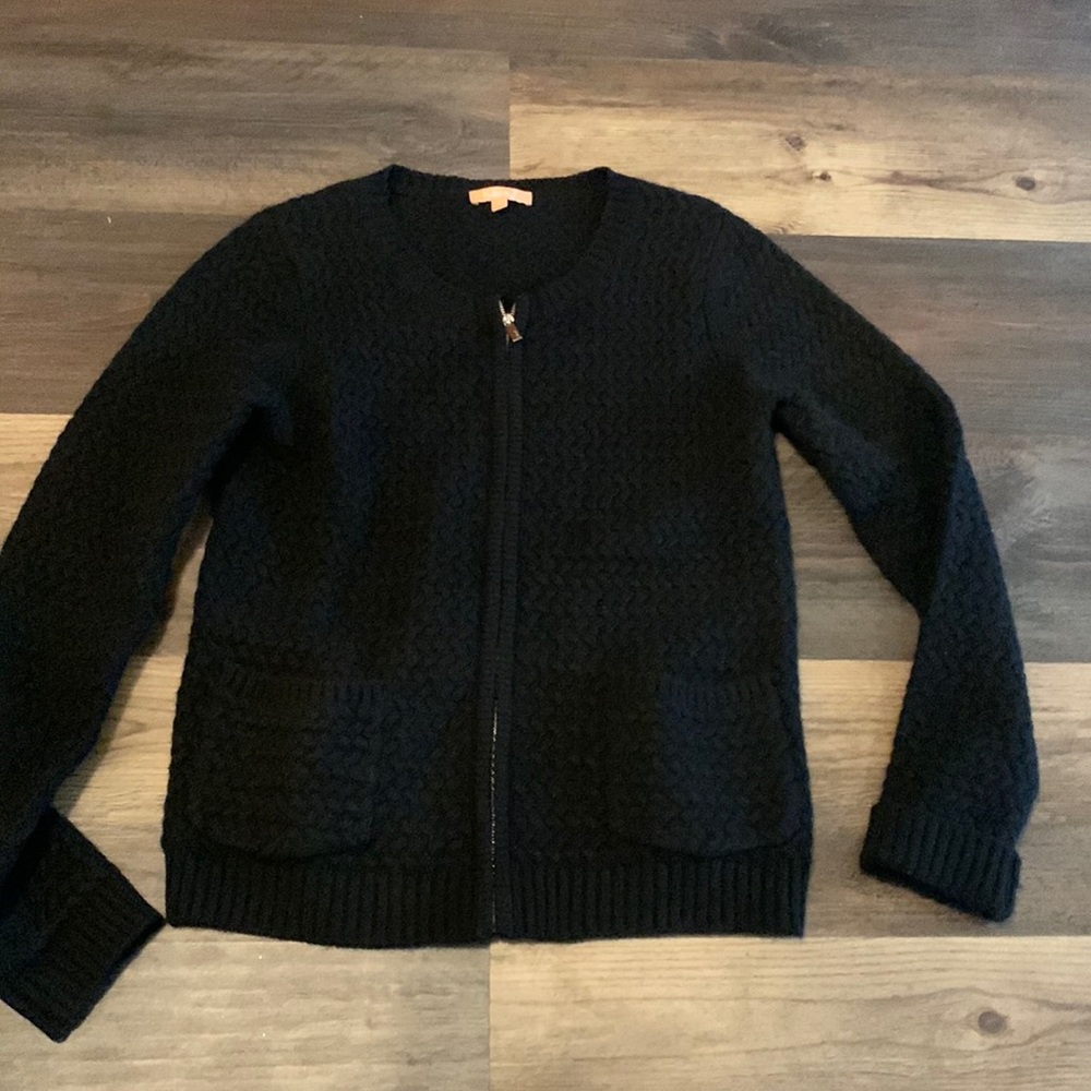 Kier + J full zip cable cashmere with pockets.‎ Never worn. Retail 202